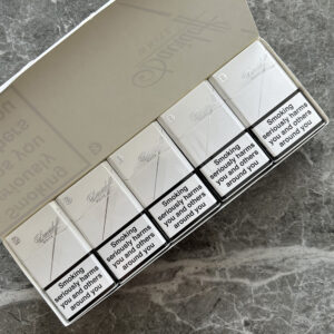 Davidoff White 🍂 ‣ Duty Free Price ‣ Only 5€👍